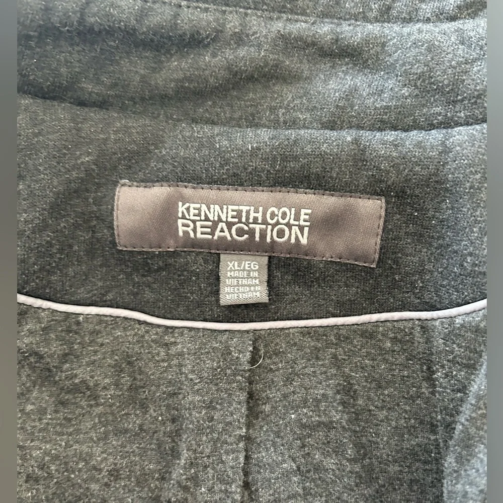 Kenneth Cole Reaction coat. XL. - Picture 3 of 5